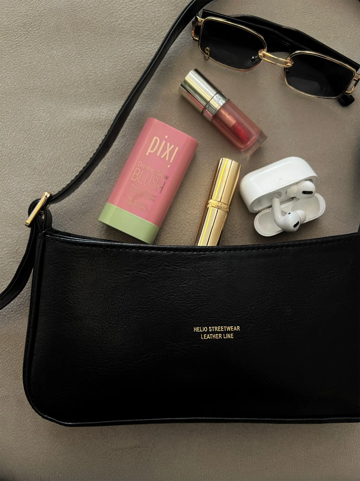 Token Shoulder Leather Bag - Helio