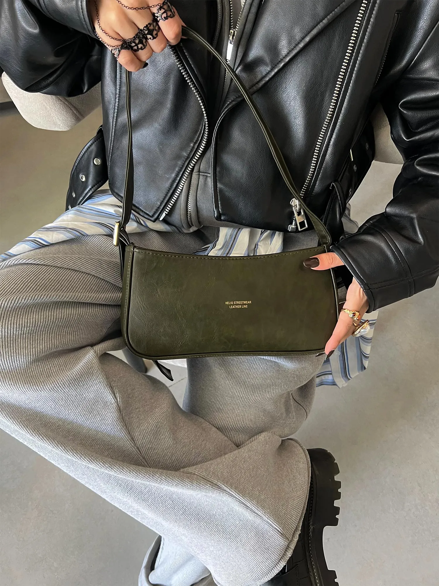 Token Shoulder Leather Bag - Helio