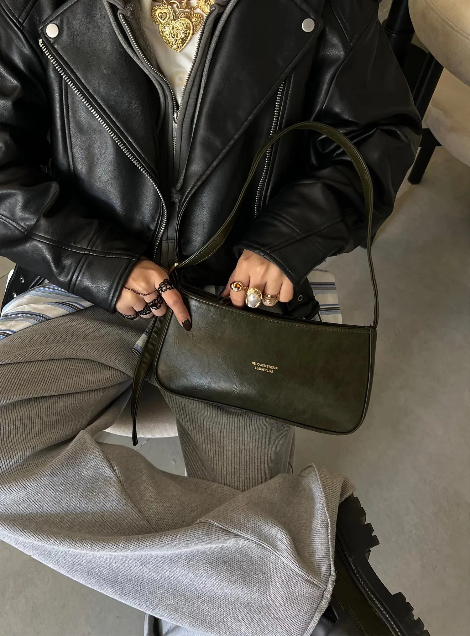 Token Shoulder Leather Bag - Helio