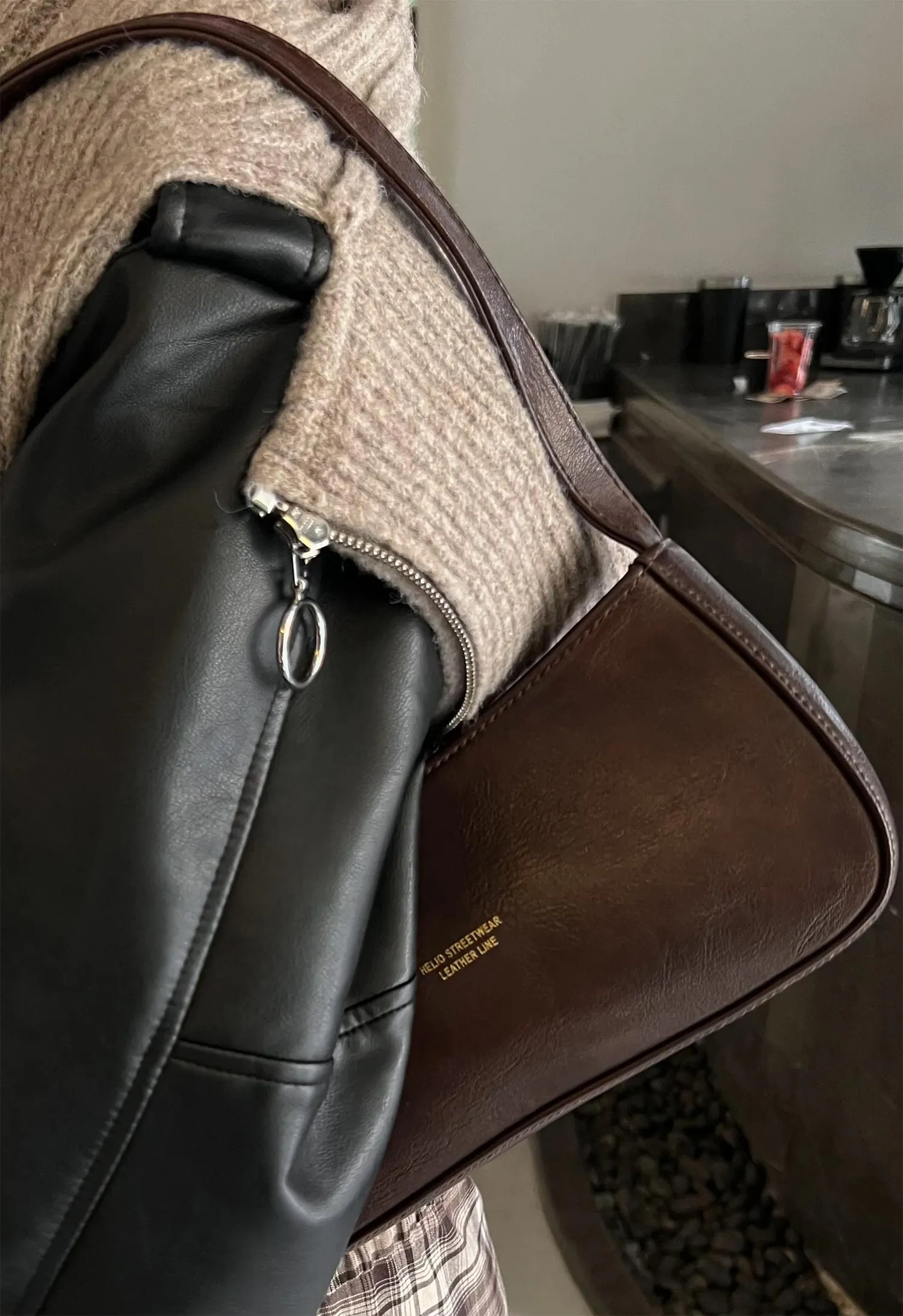 Token Shoulder Leather Bag - Helio