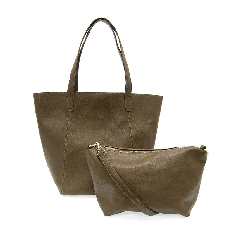 Vida Carryall Tote in Dark Moss