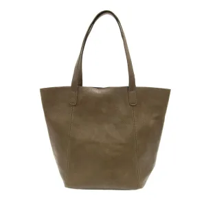 Vida Carryall Tote in Dark Moss