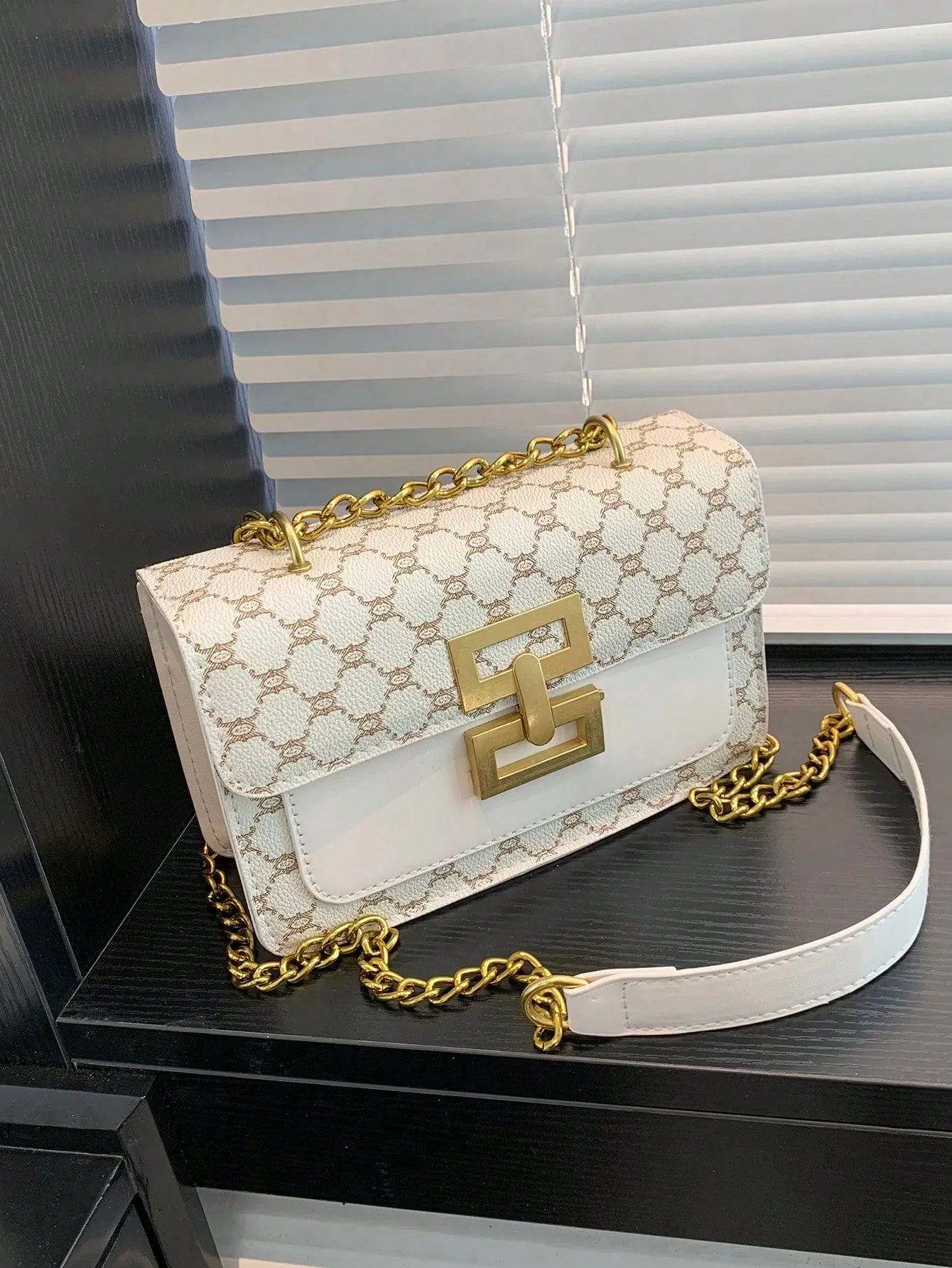 Vintage Floral Single-Shoulder Chain Bag