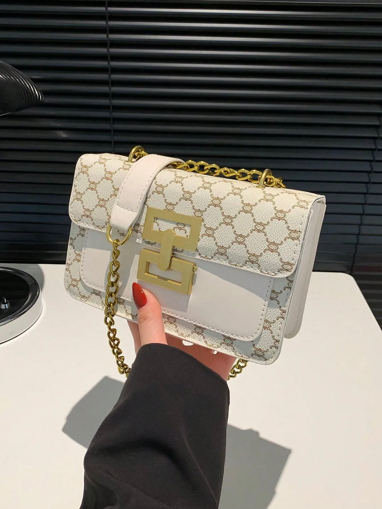 Vintage Floral Single-Shoulder Chain Bag