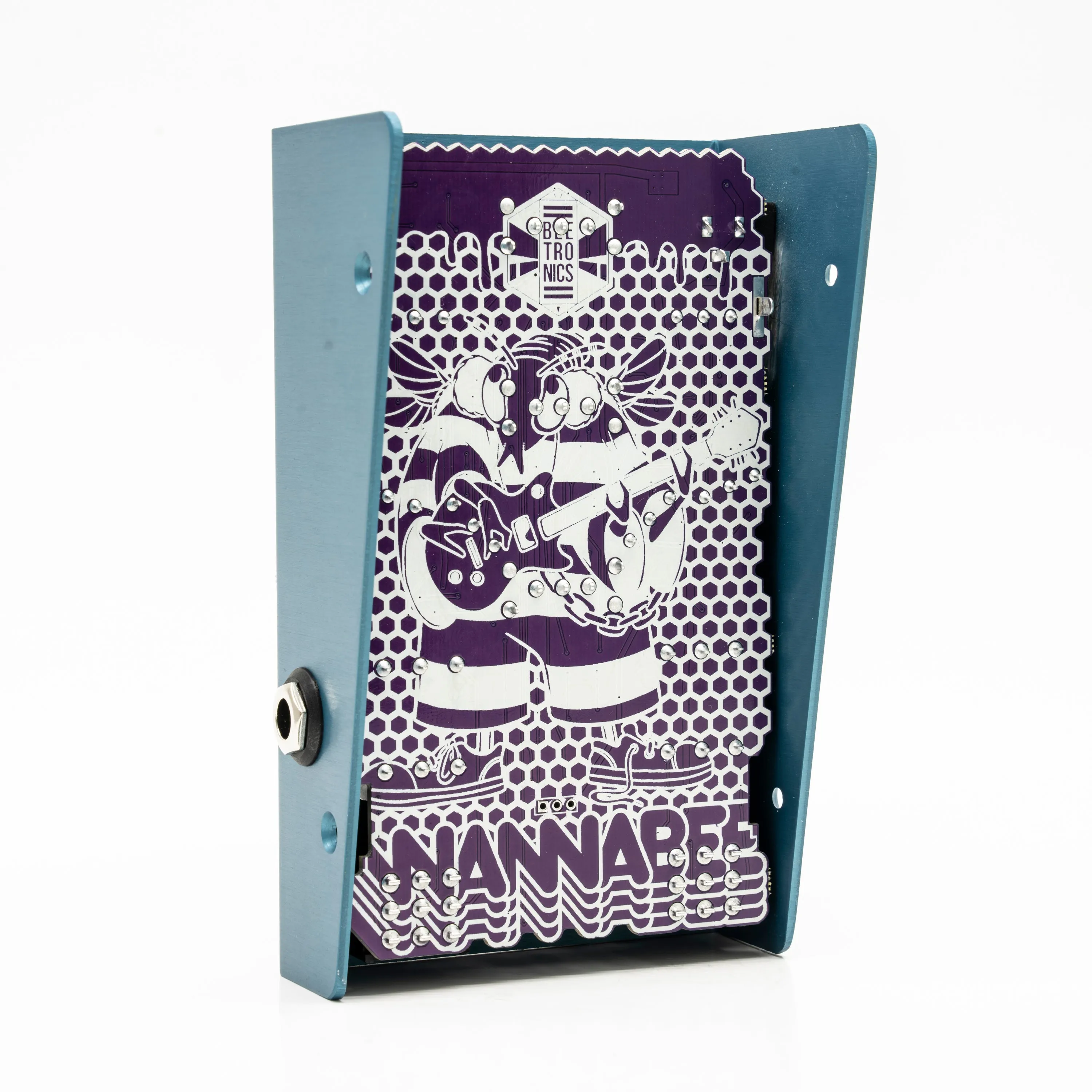 Wannabee Beelateral Buzz • BEE STOCK