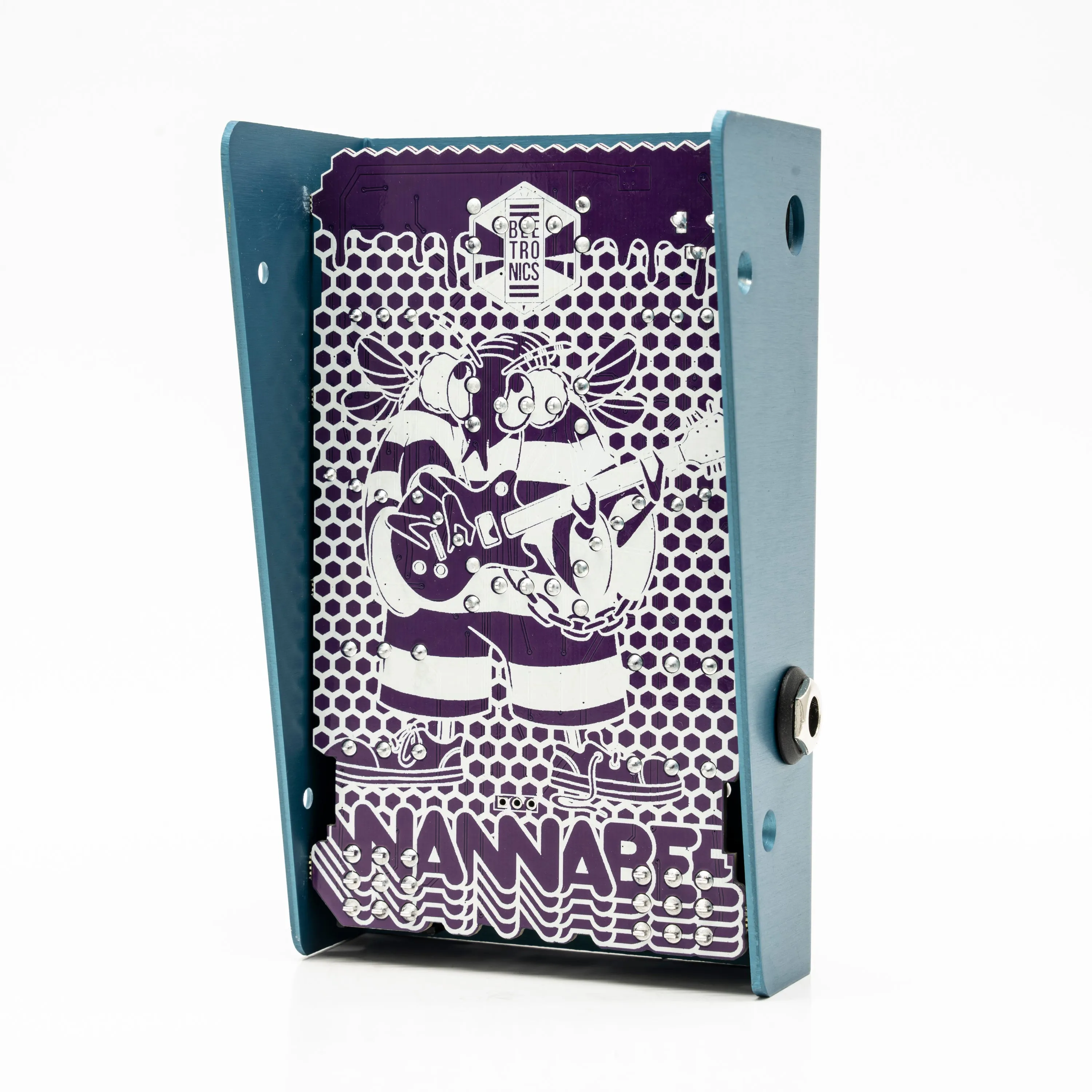 Wannabee Beelateral Buzz • BEE STOCK