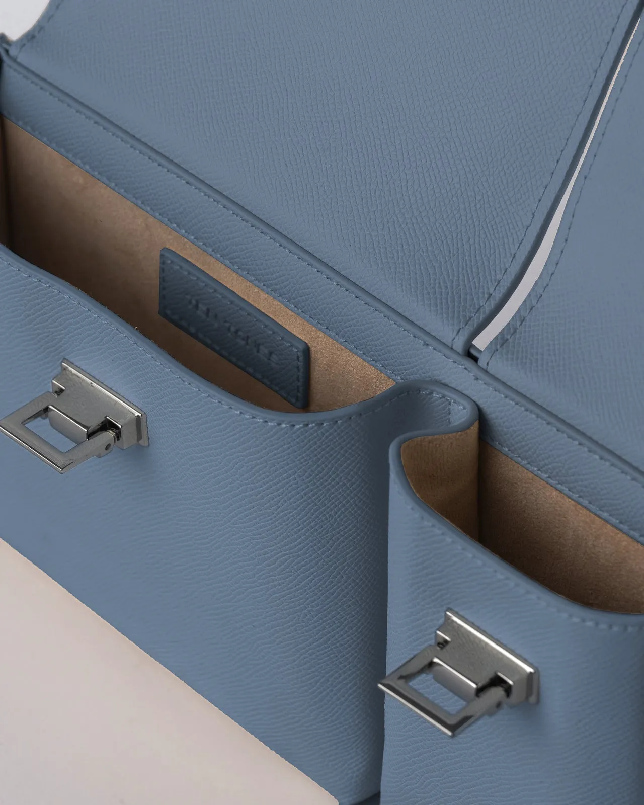 Willow Flip Bag Sky Blue