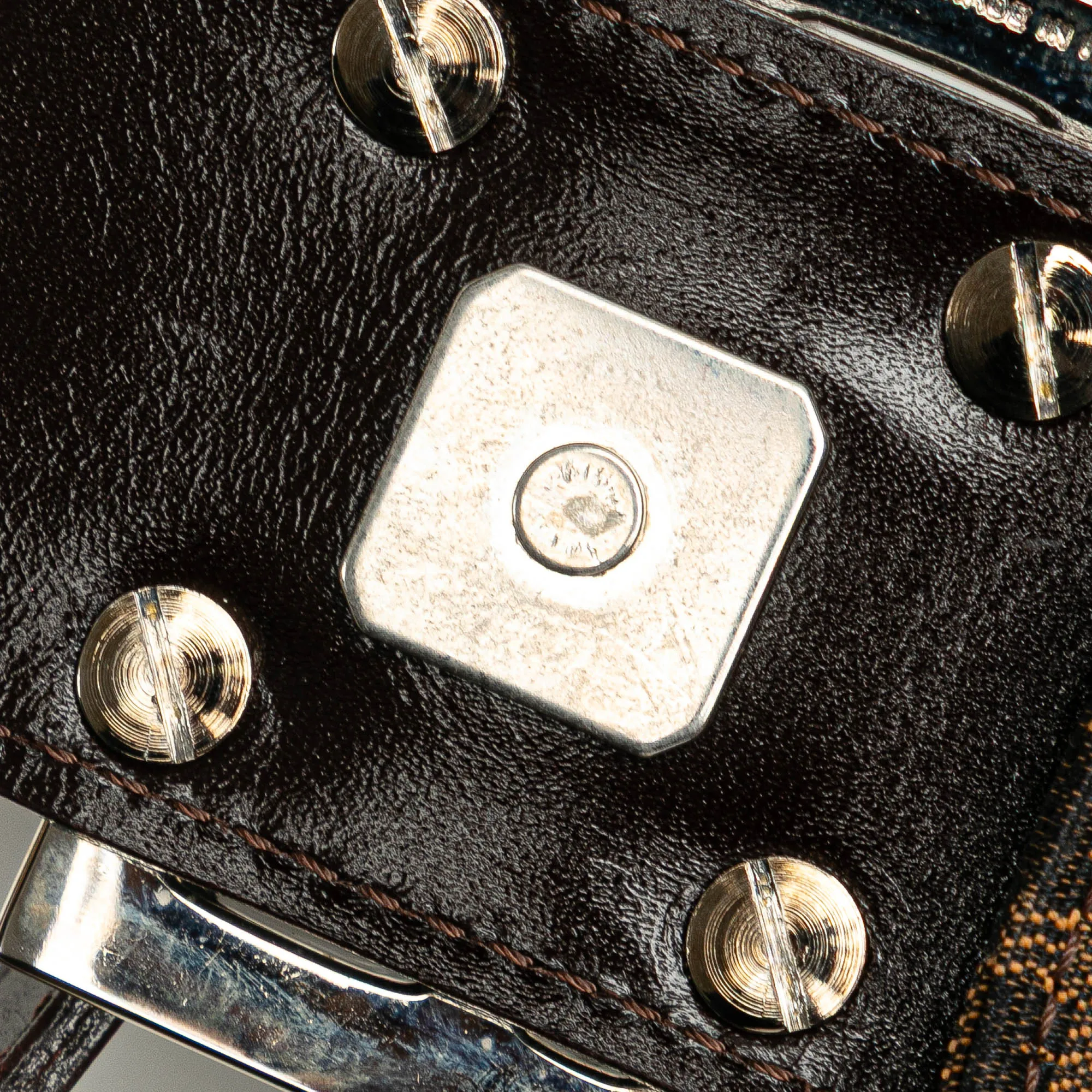 Zucca Canvas Shoulder Bag
