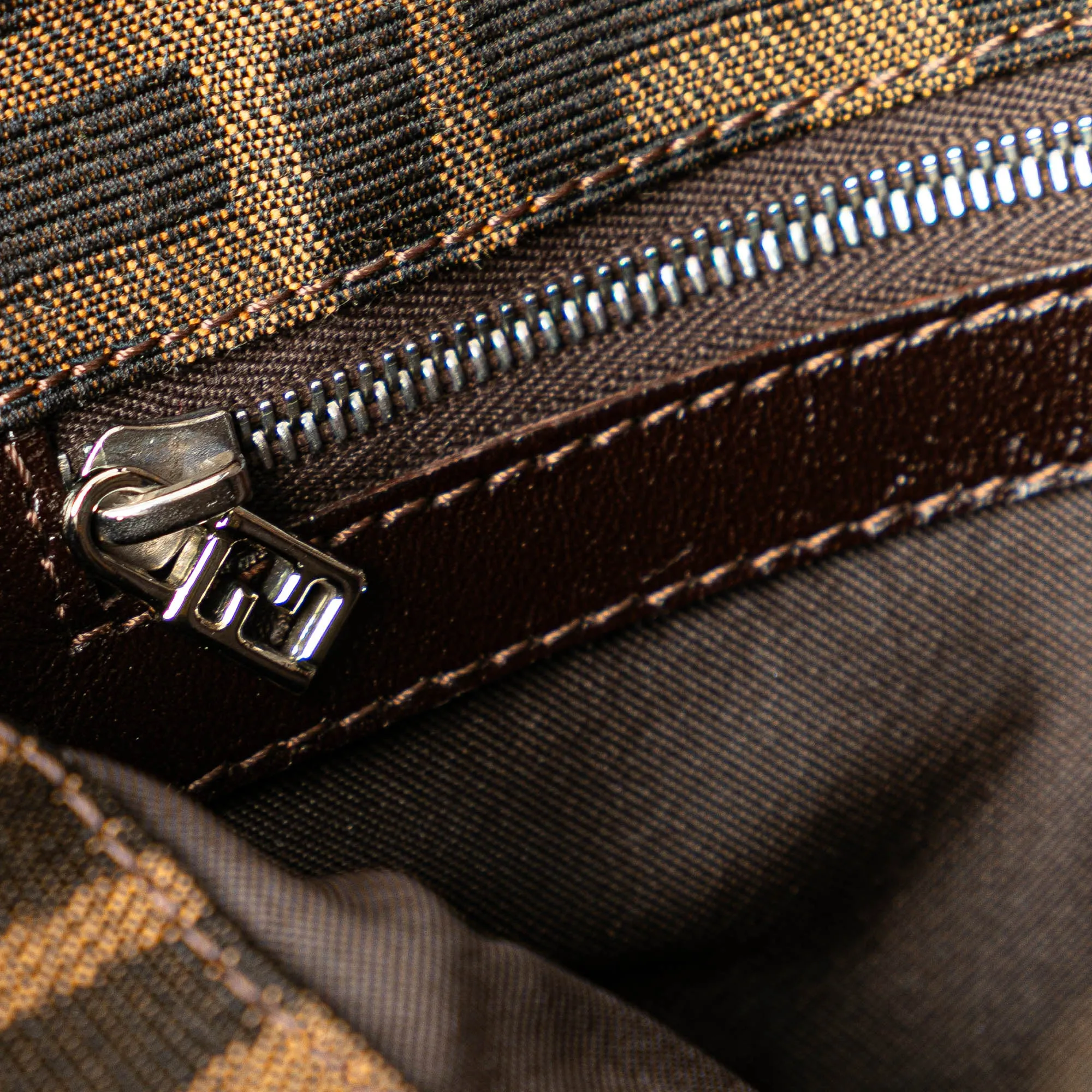 Zucca Canvas Shoulder Bag